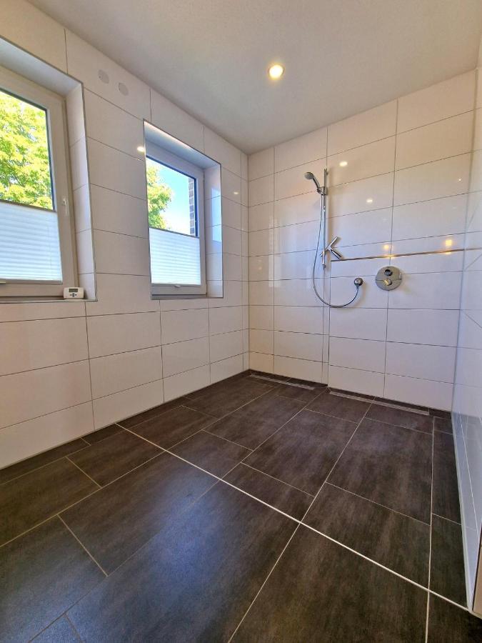 Exklusive Ferienwohnung In Lingen Holthausen 2Zim, 2Badez,Kueche,Balkon,Waschmaschine Kültér fotó