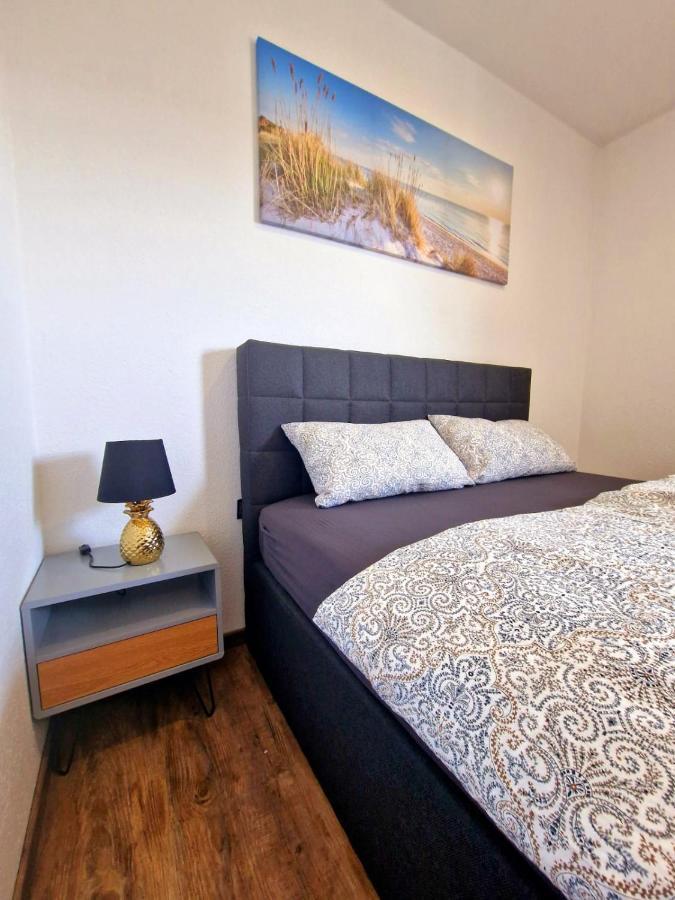 Exklusive Ferienwohnung In Lingen Holthausen 2Zim, 2Badez,Kueche,Balkon,Waschmaschine Kültér fotó