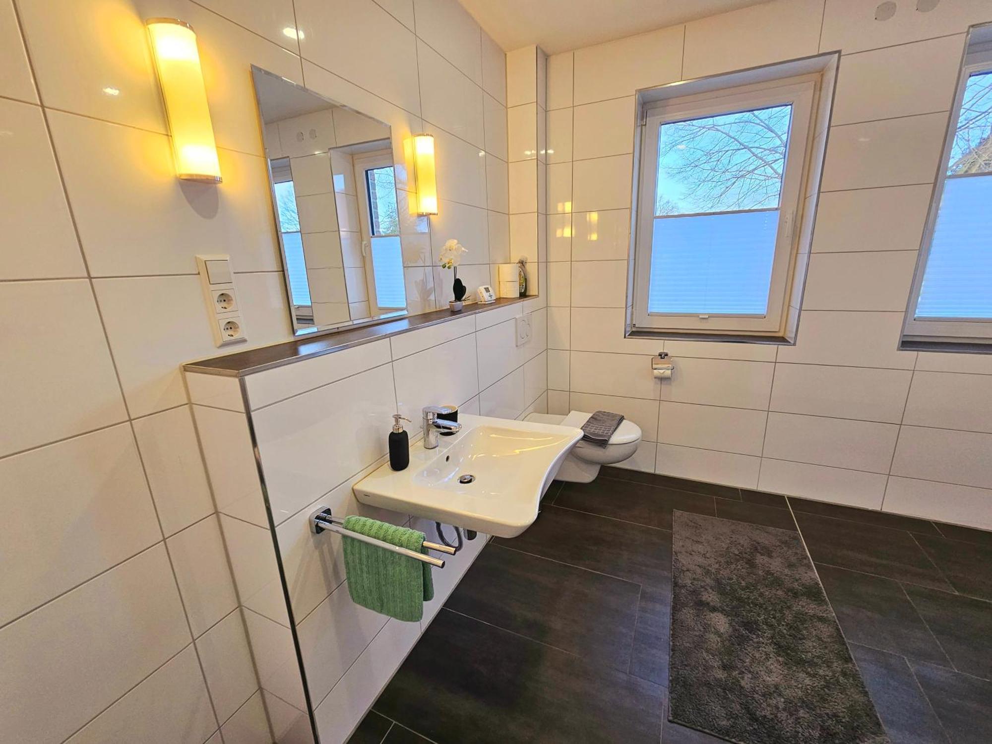 Exklusive Ferienwohnung In Lingen Holthausen 2Zim, 2Badez,Kueche,Balkon,Waschmaschine Kültér fotó